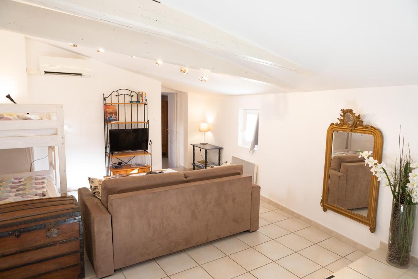 Appartement Spacieux Rochereau L'Isle-sur-la-Sorgue Exterior photo